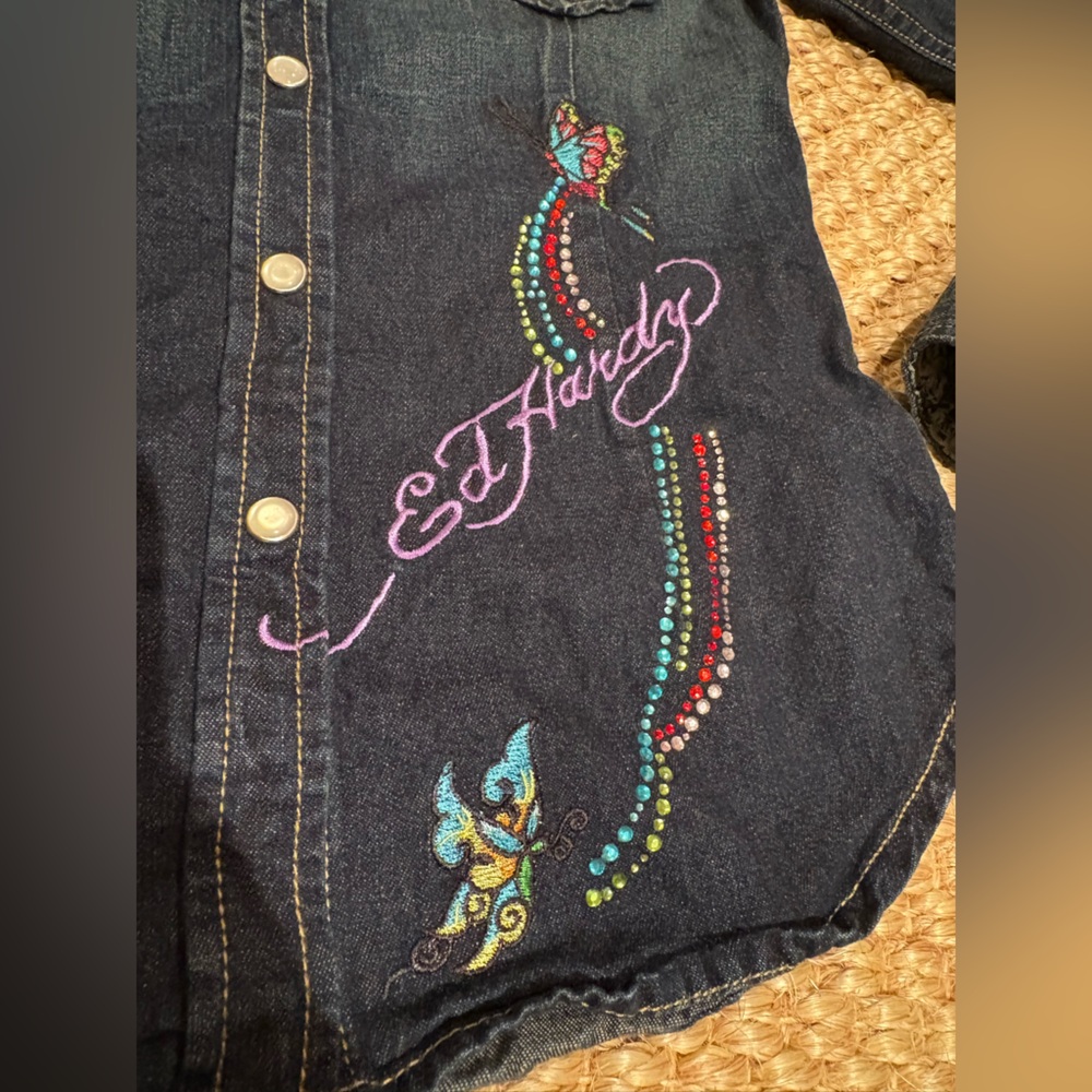 VTG Ed Hardy INSANE y2k butterfly embroidered pearl snap denim shirt size m - Picture 8 of 15